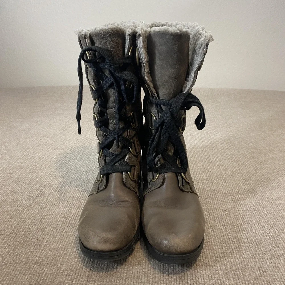 Sorel Snow Boots Womens Size 8 Gray Suede Waterproof Mid Calf Lace Up NL3308-245